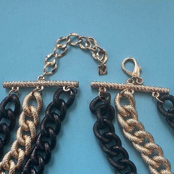 Black and Gold Chain Necklace - Picture 4 of 5